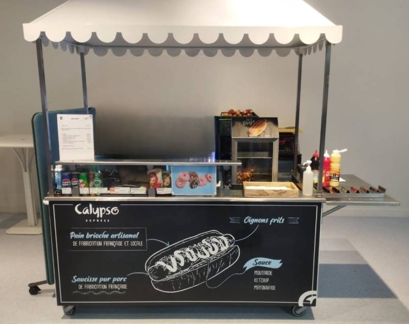 Stand hot-dog professionnel pour lancement activité street food à Saint-Etienne 42