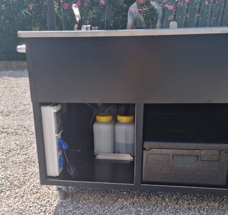 Stand mobile autonome avec matériel intégré à Lyon 69