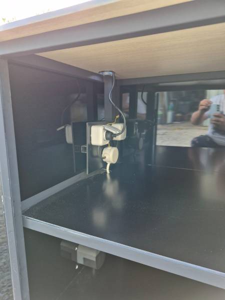 Devis stand accueil avec alimentation électrique intégré pour accueil visiteurs à Nantes 44