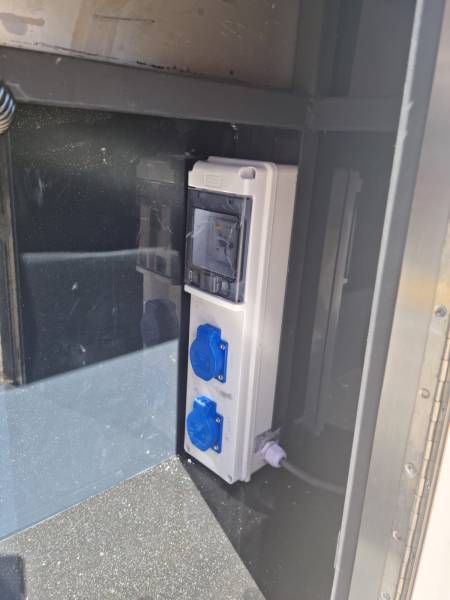 vente de chariot ambulant traiteur pour les professionnels à Toulon 83