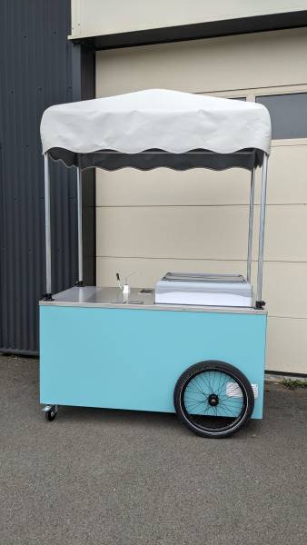 Chariot à glace pour professionnels avec vitrine réfrigéré à Paris 75