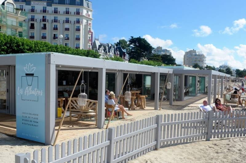 transformation et aménagement de container fastfood à Dijon 21