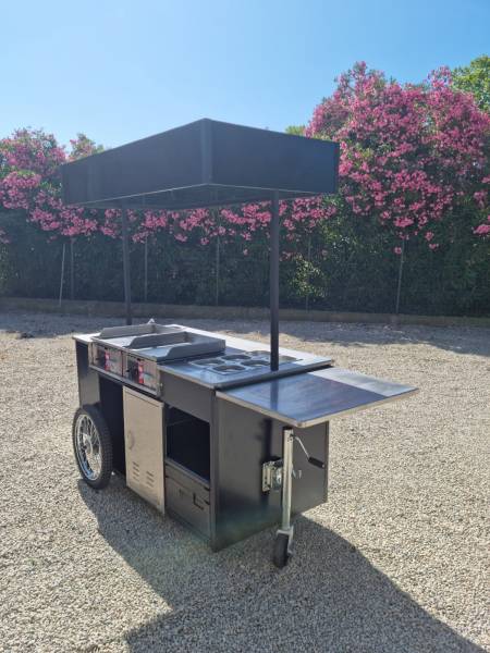 Fabrication et vente de stand ambulant crêpes tout équipé à Lyon 69
