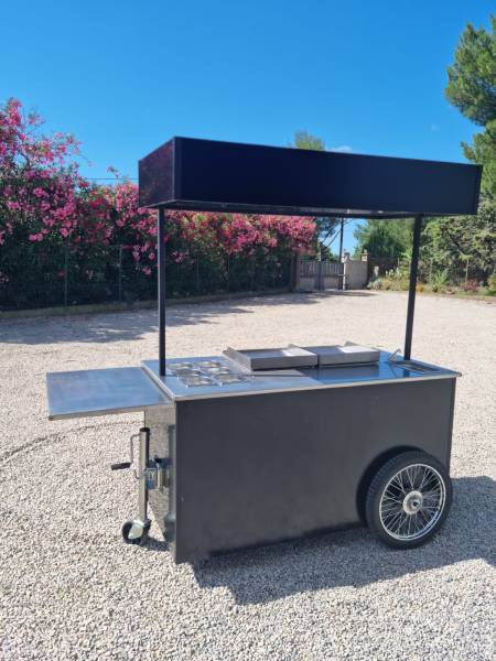 Prix d'un chariot street food tout équipé à La Rochelle 17
